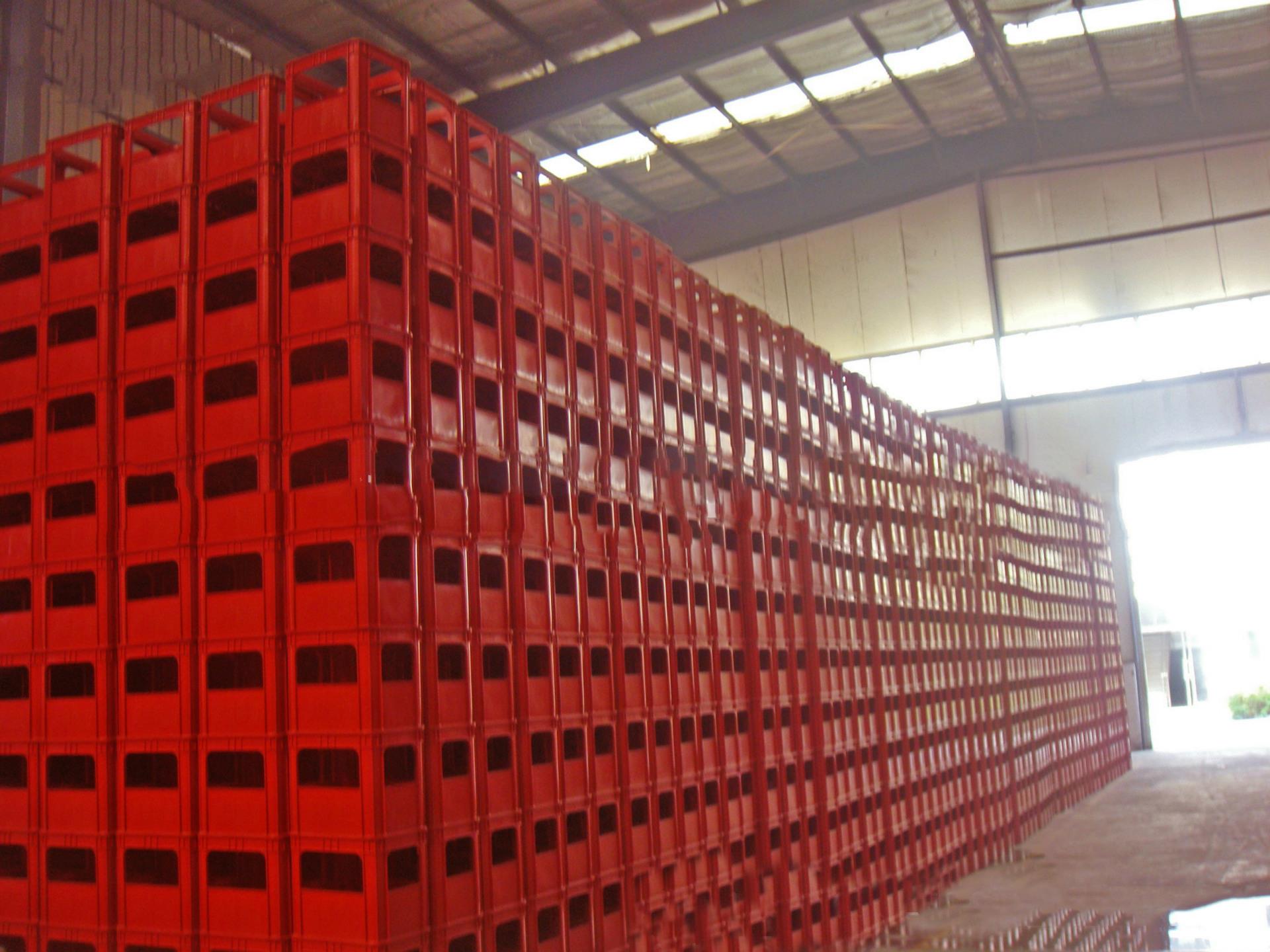 24 bottle beer crates.jpg 24 bottle beer crates.jpg